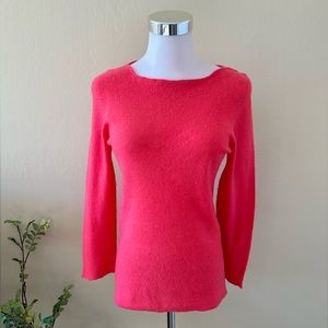 Delicate cashmere blend coral scoopneck 3/4 sleeve sweater